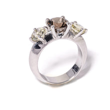 Carica l'immagine nel visualizzatore di Gallery, Anello Iris Triology