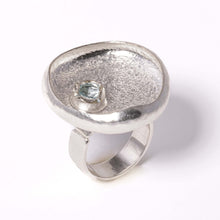 Carica l'immagine nel visualizzatore di Gallery, Anello Triangolare Venere