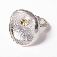 Carica l'immagine nel visualizzatore di Gallery, Anello Triangolare Venere