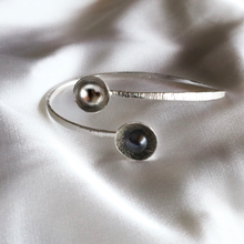 Carica l'immagine nel visualizzatore di Gallery, Bracciale contrariè Venere con perla