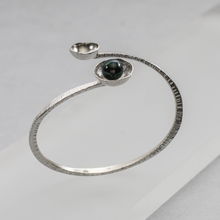 Carica l'immagine nel visualizzatore di Gallery, Bracciale contrariè Venere con perla