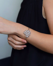 Carica l'immagine nel visualizzatore di Gallery, Bracciale Intreccio Cuore