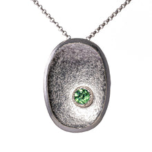 Carica l'immagine nel visualizzatore di Gallery, Collana con Pendente Venere ovale