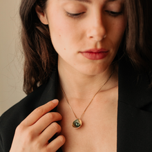 Carica l'immagine nel visualizzatore di Gallery, Collana con Pendente Venere rotondo