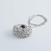 Carica l'immagine nel visualizzatore di Gallery, Collana con Pendente Intreccio rotondo grande con Perla