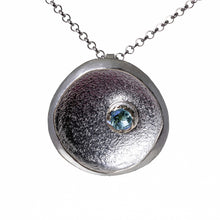 Carica l'immagine nel visualizzatore di Gallery, Collana con Pendente Venere triangolare