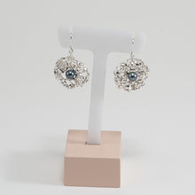 Carica l'immagine nel visualizzatore di Gallery, Orecchini Intreccio Tondi con Perla