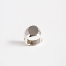 Carica l'immagine nel visualizzatore di Gallery, Anello Chevalier Ovale Apollo