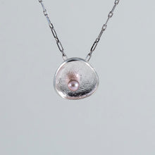 Carica l'immagine nel visualizzatore di Gallery, Collana con Pendente Venere triangolare