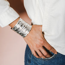 Carica l'immagine nel visualizzatore di Gallery, Bracciale Onde