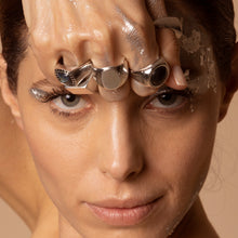 Carica l'immagine nel visualizzatore di Gallery, Anello chevalier Apollo con Shungite