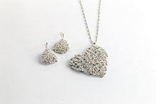 Carica l'immagine nel visualizzatore di Gallery, Collana con Pendente Intreccio Cuore