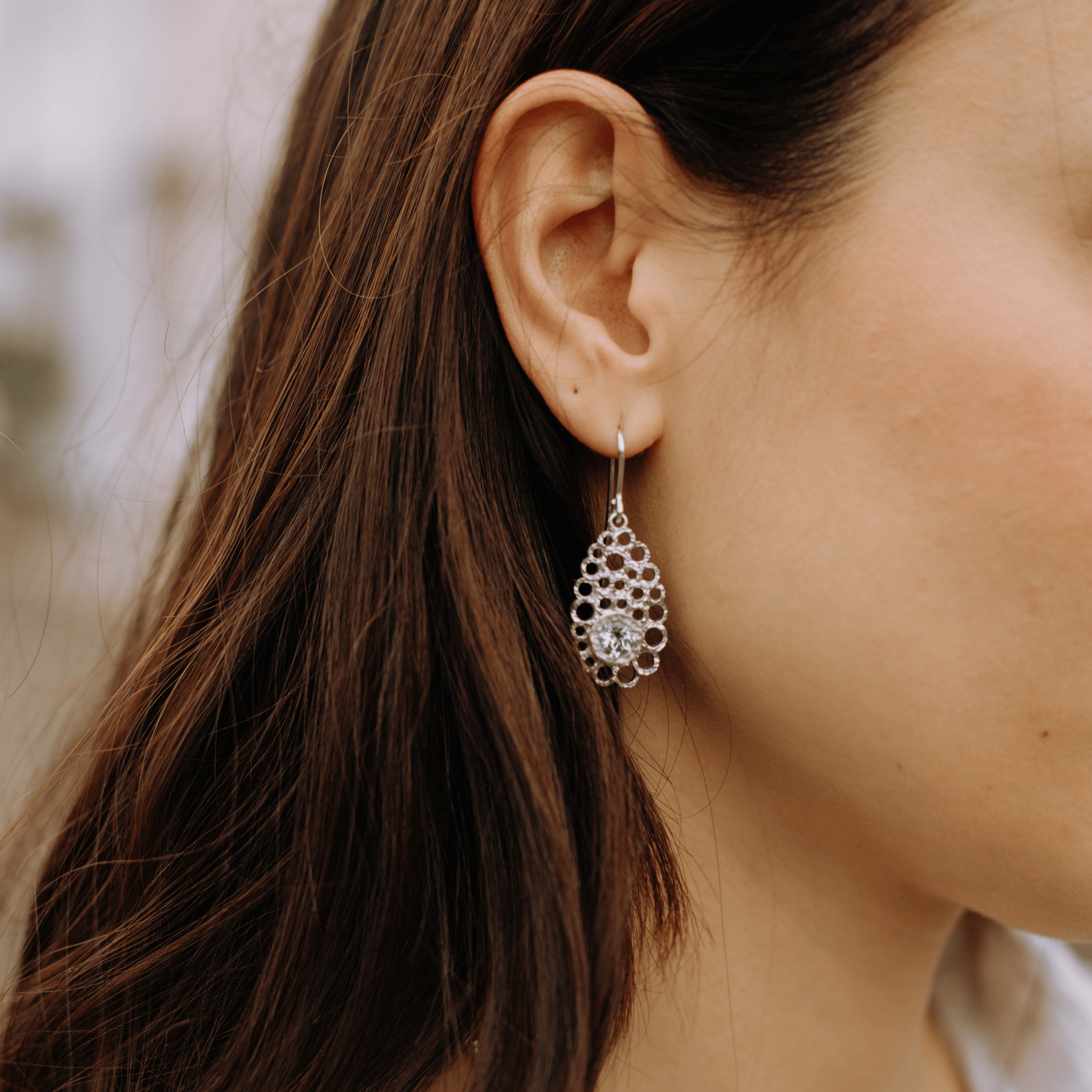 555Jewelry Orecchini pendenti in acciaio inox con sfera a